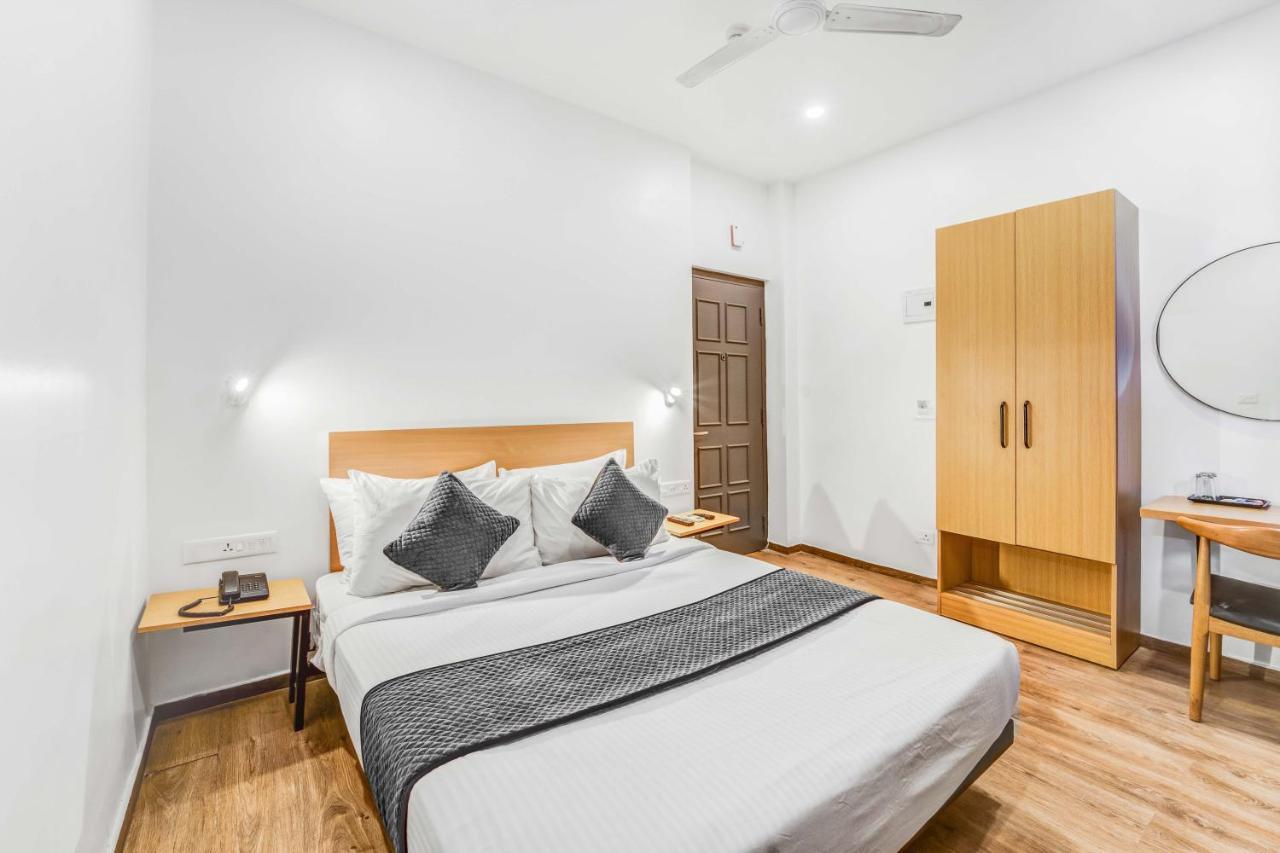 Rohaan Inn - Upar Hotels Ashok Nagar شيناي المظهر الخارجي الصورة
